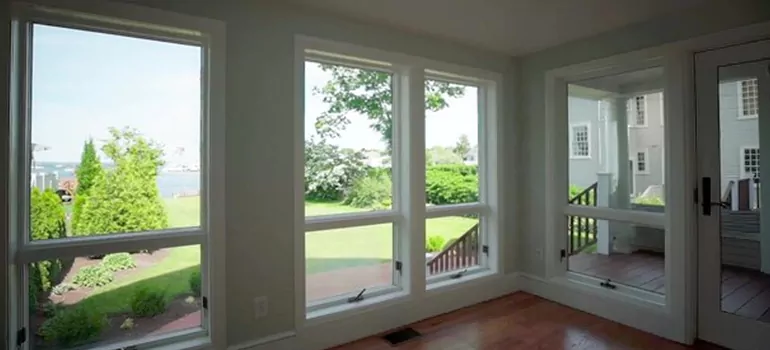 Double-hung Window Repair in Westchase, FL